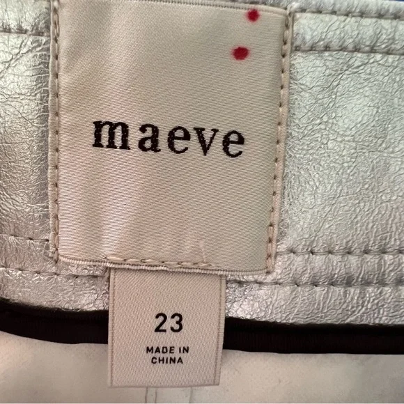 Maeve The Colette Metallic Crop Pant
Size 23 NEW! - Picture 5 of 6